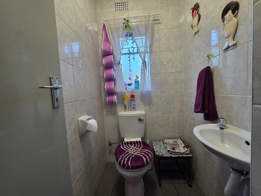 3 Bedroom Property for Sale in Protea Park North West